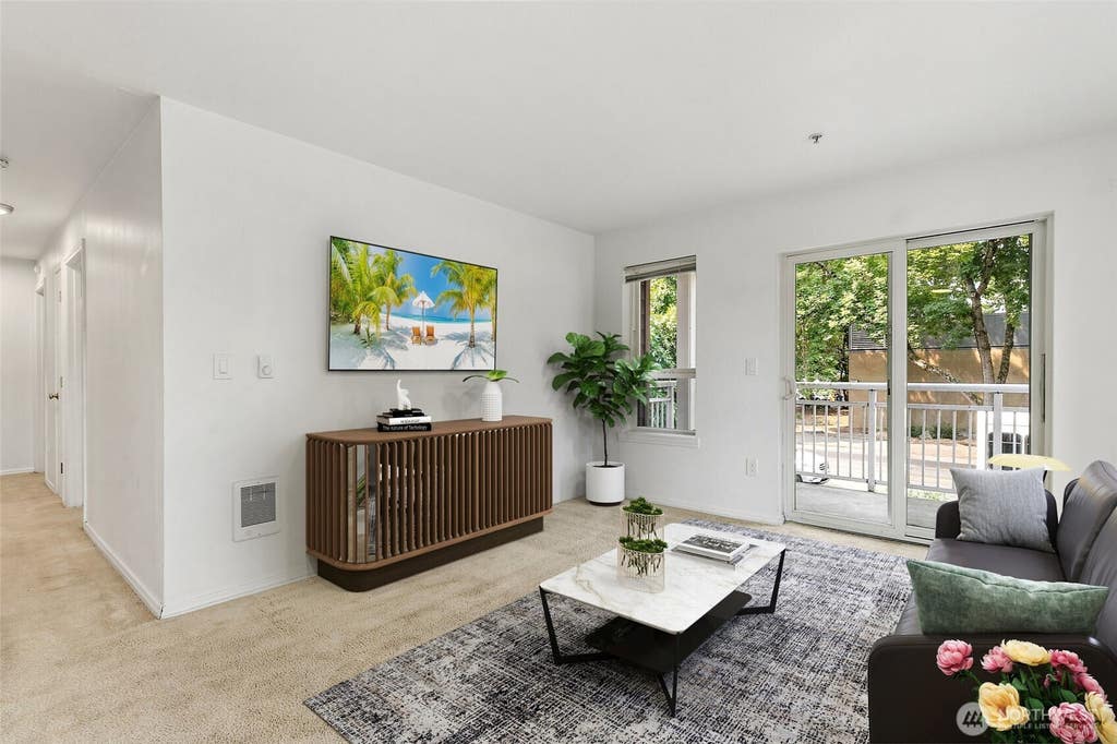 Photo of 2805 NE 125th Street #204, Seattle, WA 98125 (MLS # 2563626)