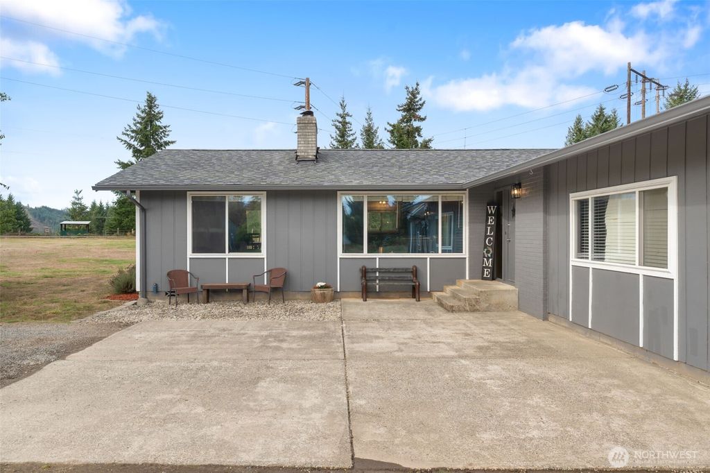 Photo of 3810 Cooks Hill Road, Centralia, WA 98531 (MLS # 2443143)