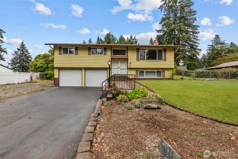 Photo of 14309 11th Avenue S, Tacoma, WA 98444 (MLS # 2564339)