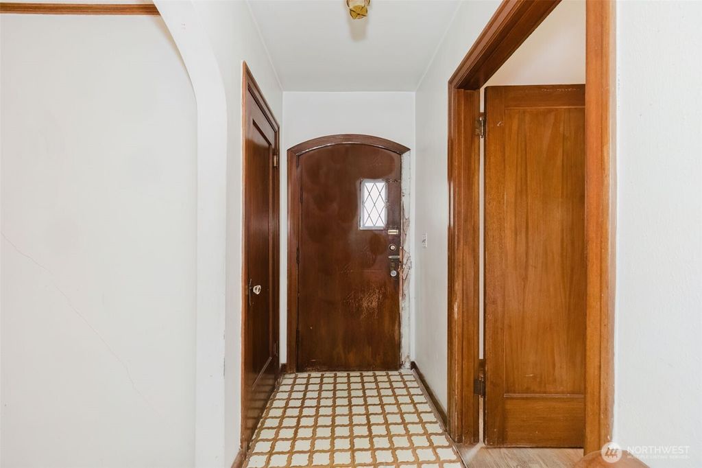 Photo of 3218 E Terrace Street, Seattle, WA 98122 (MLS # 2338234)