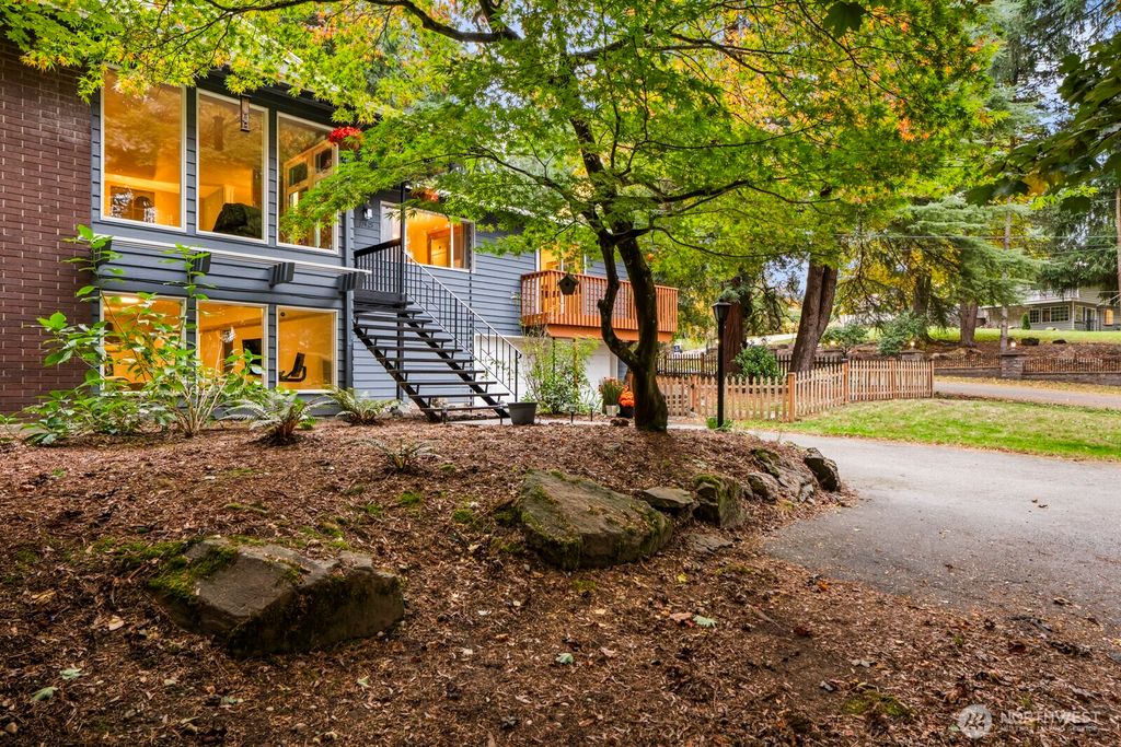 Photo of 17429 17th Avenue W, Lynnwood, WA 98037 (MLS # 2455300)