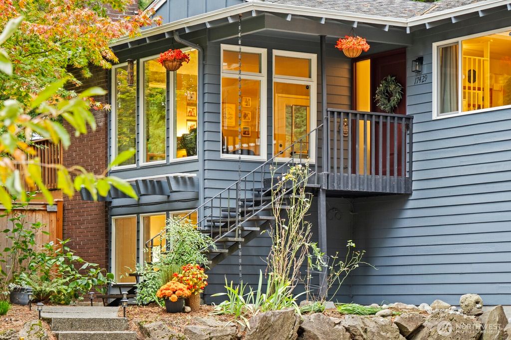 Photo of 17429 17th Avenue W, Lynnwood, WA 98037 (MLS # 2455300)