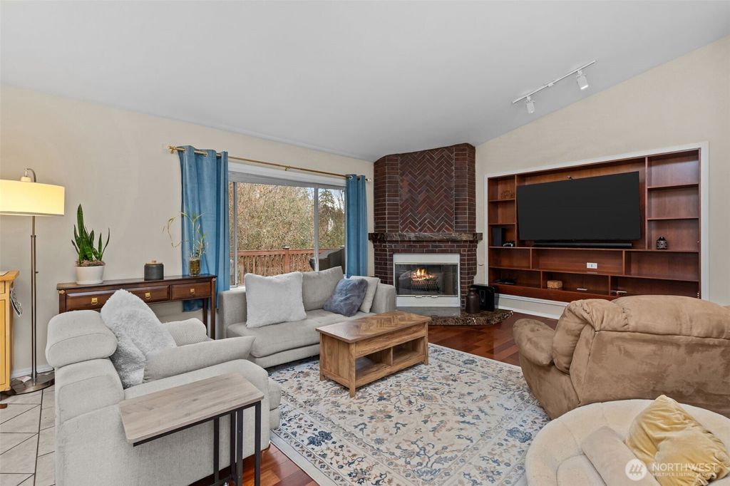 Photo of 4033 120th Place SE, Everett, WA 98208 (MLS # 2494024)