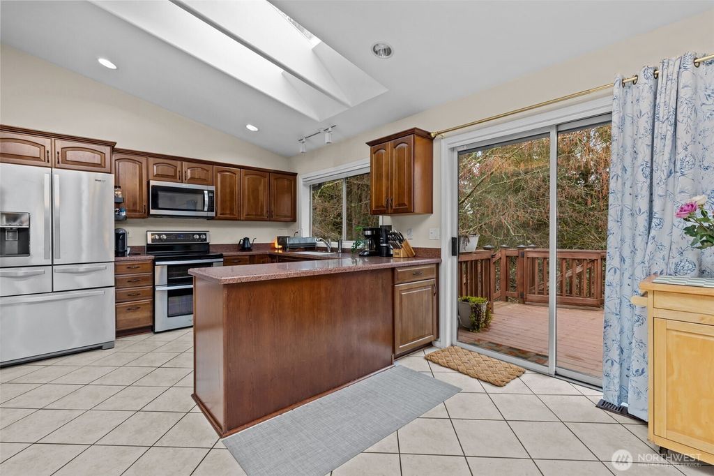 Photo of 4033 120th Place SE, Everett, WA 98208 (MLS # 2494024)