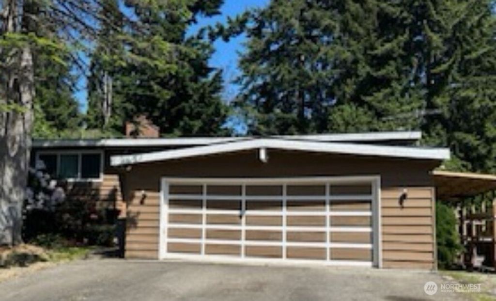 Photo of 30012 8TH Avenue S, Federal Way, WA 98003 (MLS # 2448914)