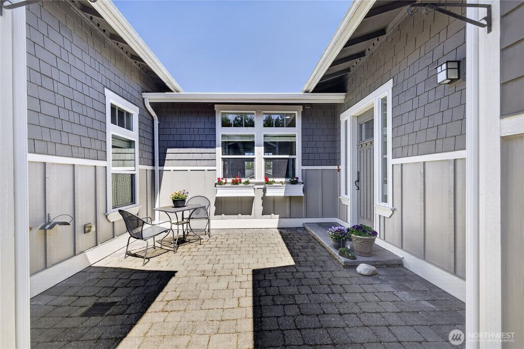 Photo of 1908 29th Place, Anacortes, WA 98221 (MLS # 2524910)