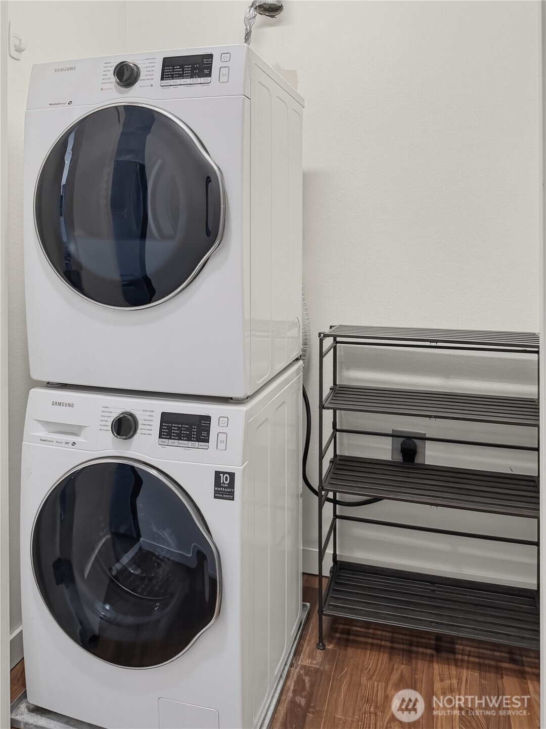 3104 Western Ave #522