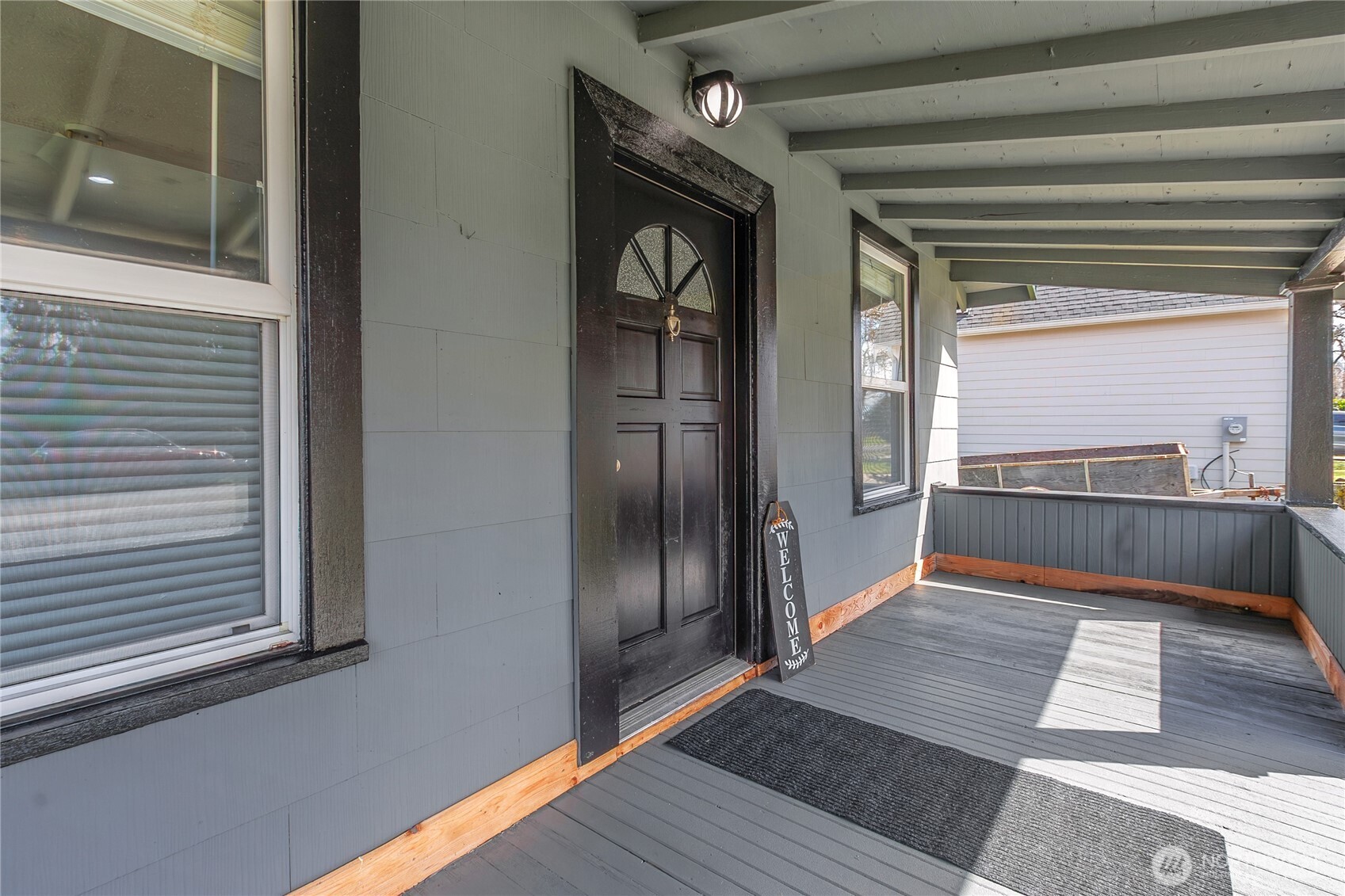 302 Van Trump Avenue NE