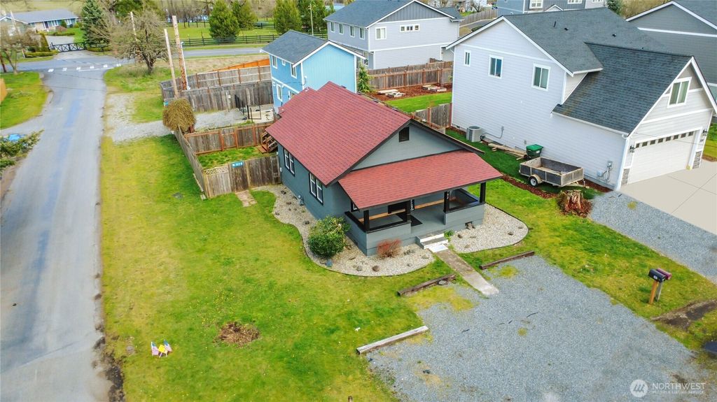 Photo of 302 Van Trump Avenue NE, Yelm, WA 98597 (MLS # 2499725)