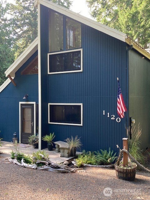 Photo of 1120 N Potlatch Drive N, Hoodsport, WA 98548 (MLS # 2578954)