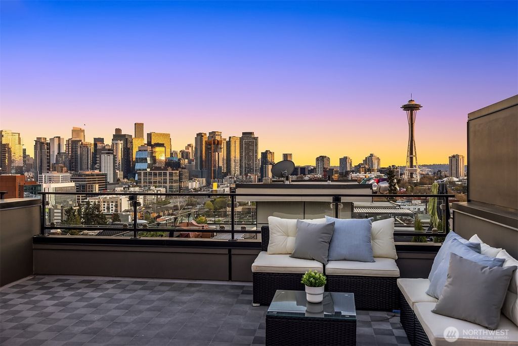 Photo of 1122 5th Avenue N, Seattle, WA 98109 (MLS # 2496745)