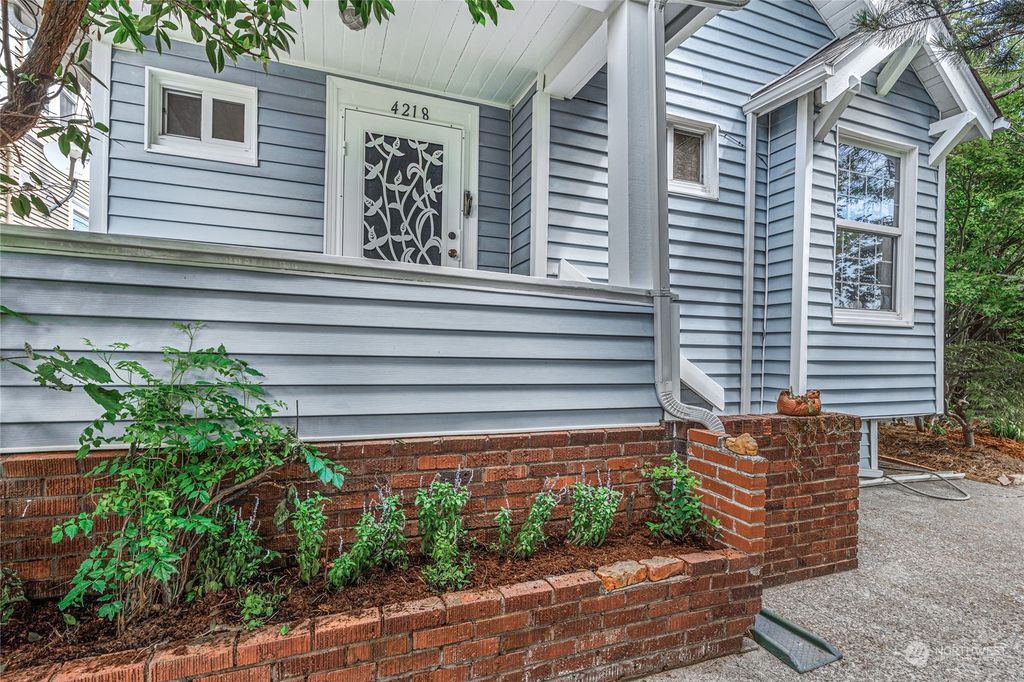 Photo of 4218 S Orcas Street, Seattle, WA 98118 (MLS # 2139892)