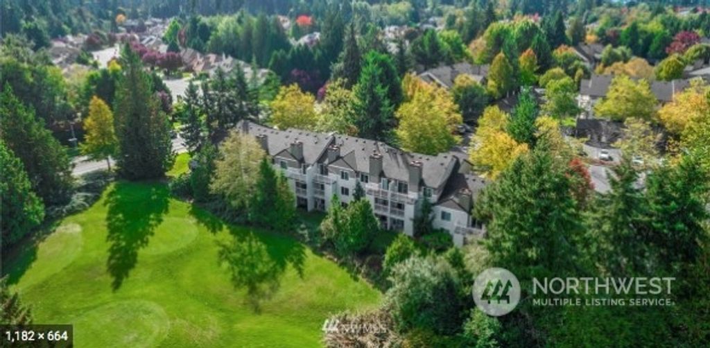 Photo of 12303 HARBOUR POINTE Boulevard #Z-107, Mukilteo, WA 98275 (MLS # 2193114)