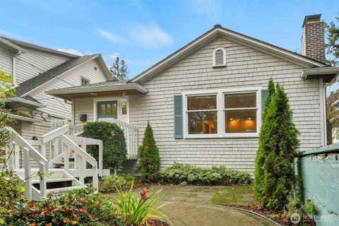 5023 9th Avenue NE Seattle WA 98105