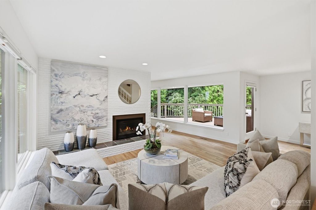 Photo of 3531 NE 166th Street, Lake Forest Park, WA 98155 (MLS # 2511270)