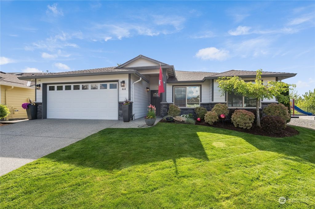 Photo of 4114 146th Place SE, Snohomish, WA 98296 (MLS # 2067796)