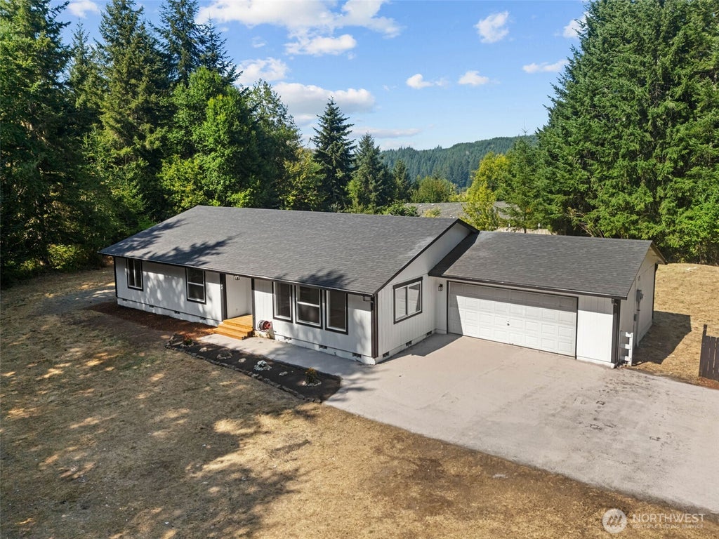 Photo of 122 Northview Drive, Chehalis, WA 98532 (MLS # 2566513)