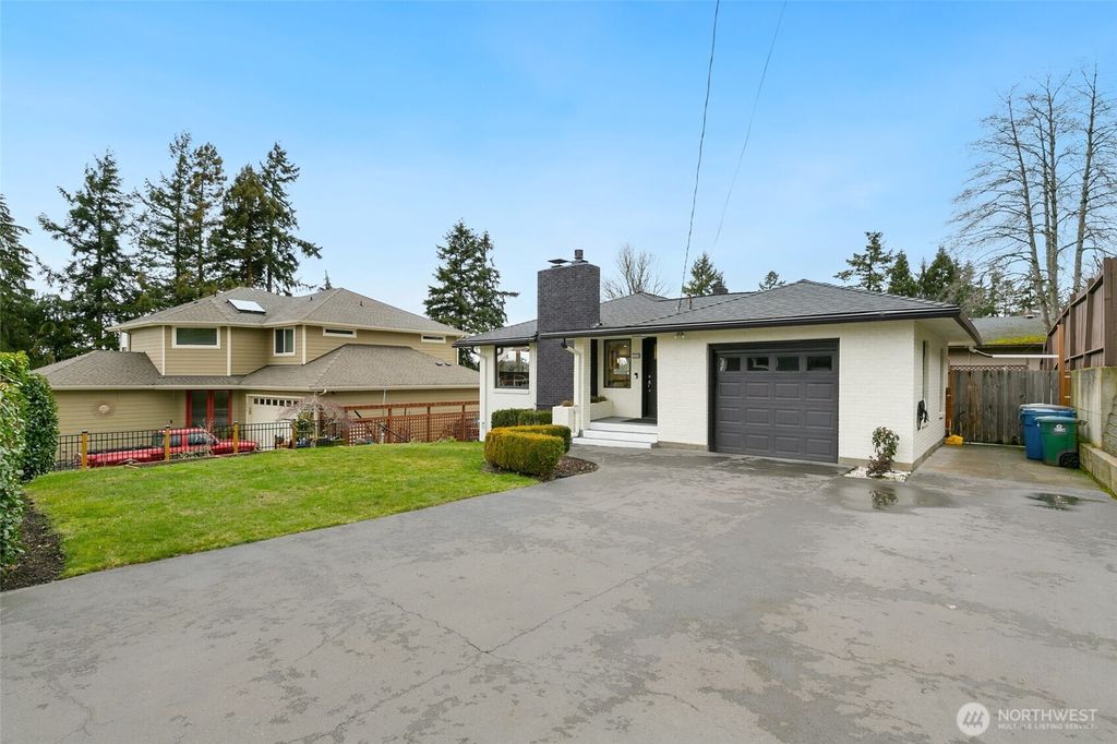 Photo of 1314 N 26th Street, Renton, WA 98056 (MLS # 2334214)