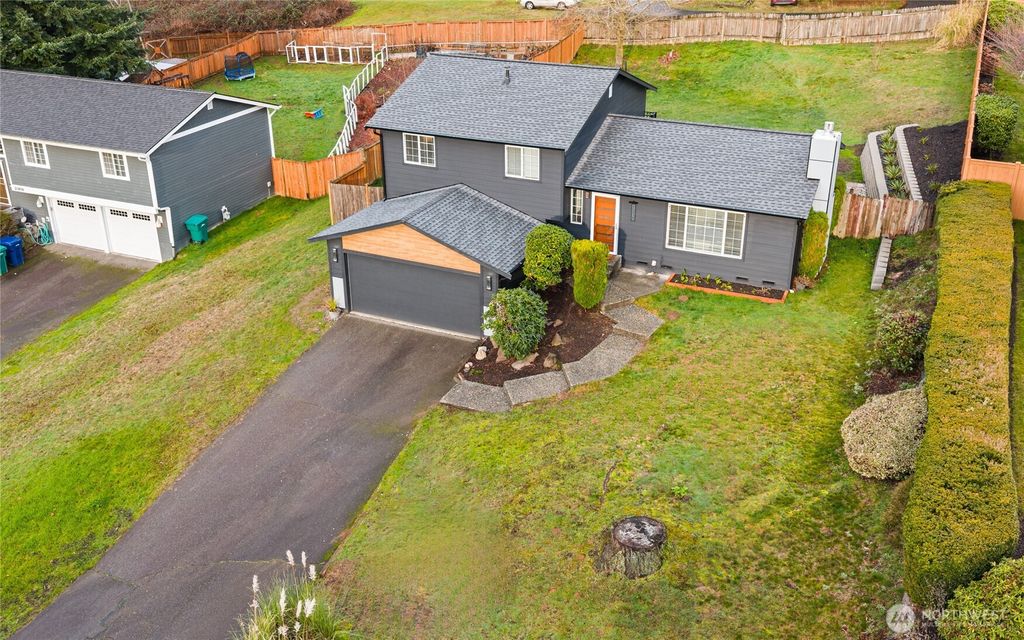 Photo of 23614 39TH Place W, Brier, WA 98036 (MLS # 2476652)