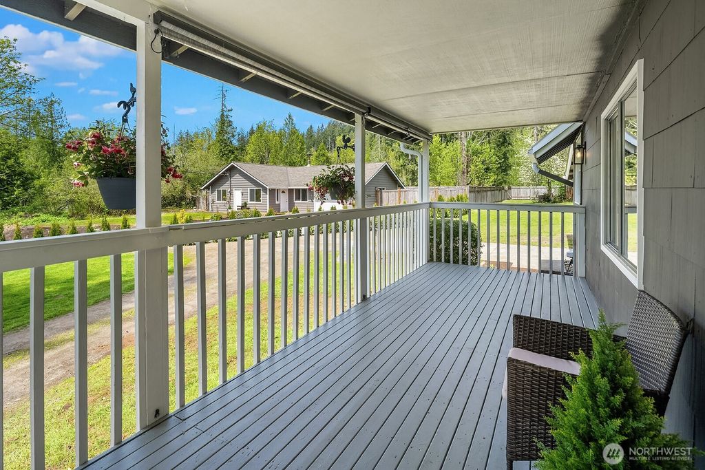 Photo of 21614 SE May Valley Road, Issaquah, WA 98027 (MLS # 2518322)