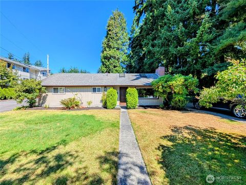 Photo of 5715 186th Place SW, Lynnwood, WA 98037 (MLS # 2441423)