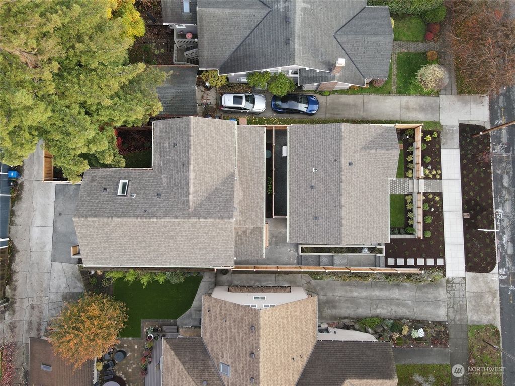 Photo of 2435 2nd Avenue W #2, Seattle, WA 98119 (MLS # 2182969)