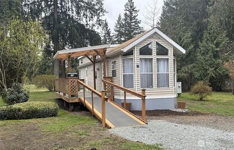 24443 Wicker Road 15 Sedro Woolley WA 98284