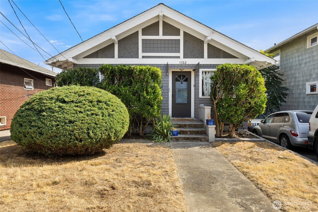 Photo of 1722 Dexter Avenue N, Seattle, WA 98109 (MLS # 2584294)