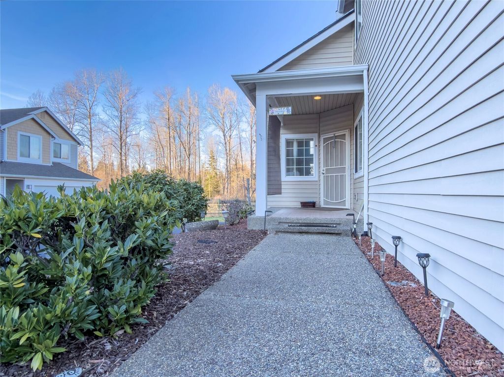 Photo of 13306 SE 176th Lane, Renton, WA 98058 (MLS # 2479588)