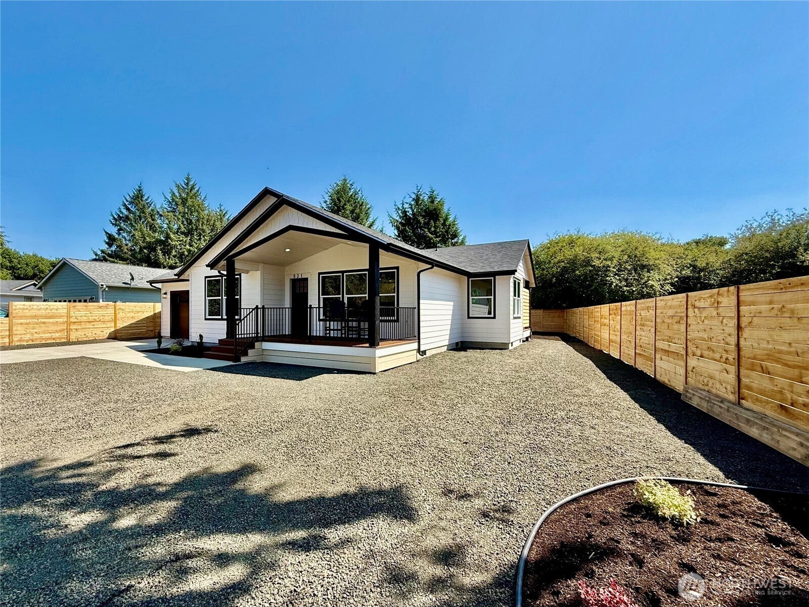 821 Shark Court SW