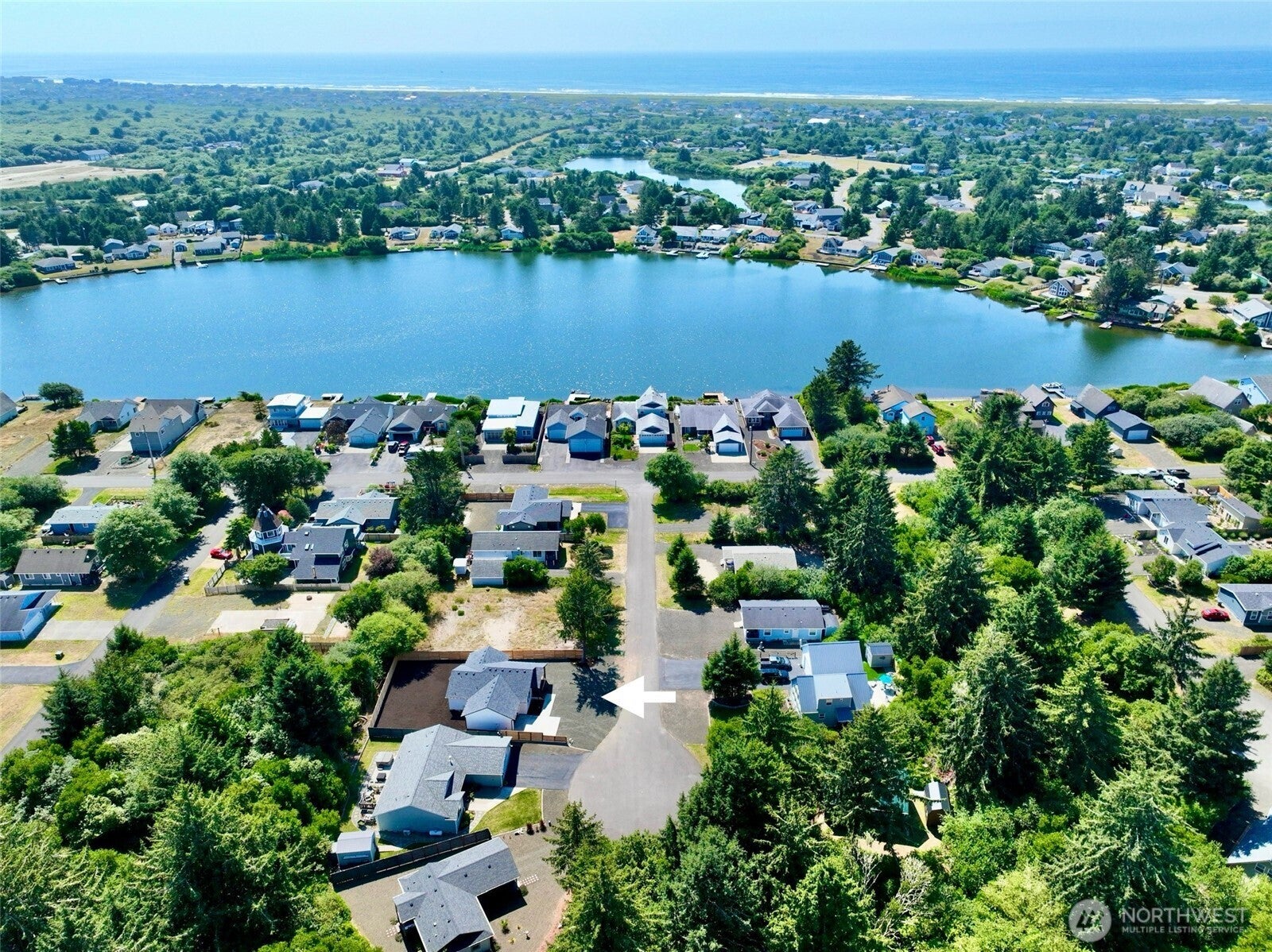 821 Shark Court SW