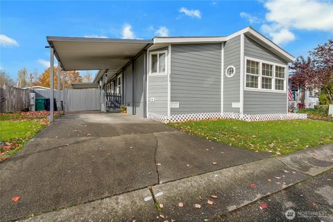 250 Holly Dr Enumclaw WA 98022