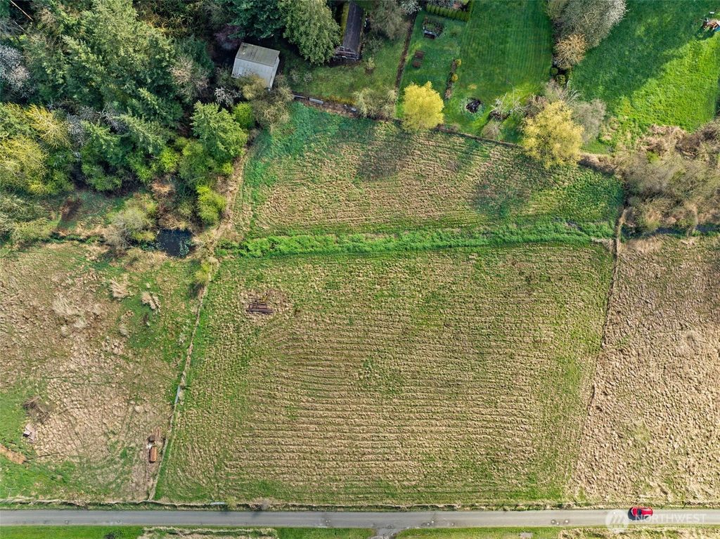 Photo of 37422 181st Ave SE Avenue SE, Auburn, WA 98092 (MLS # 2379887)