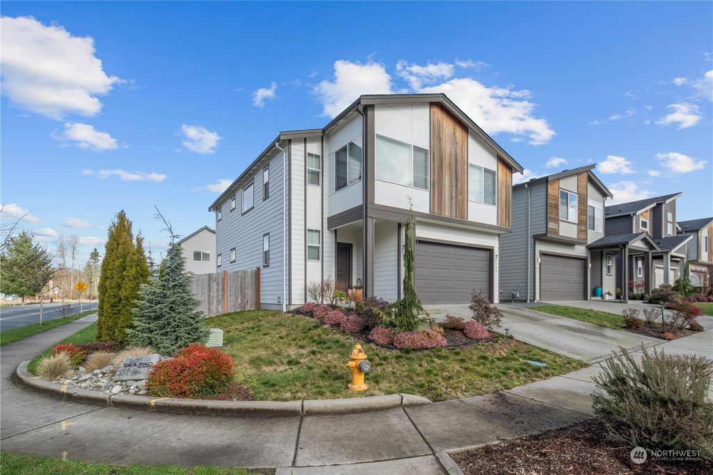 Photo of 2503 176th Place NE, Marysville, WA 98271 (MLS # 2198789)