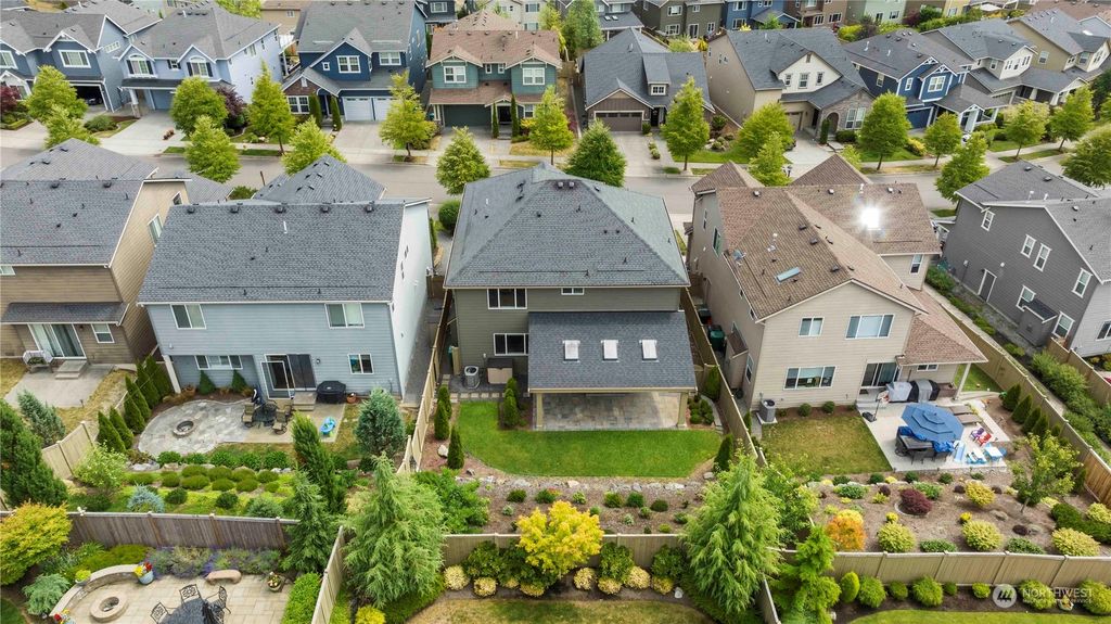 Photo of 9129 Ash Avenue SE, Snoqualmie, WA 98065 (MLS # 2076561)