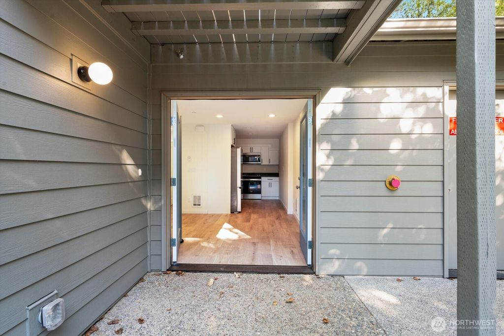 Photo of 6440 139th Place NE #1, Redmond, WA 98052 (MLS # 2434209)