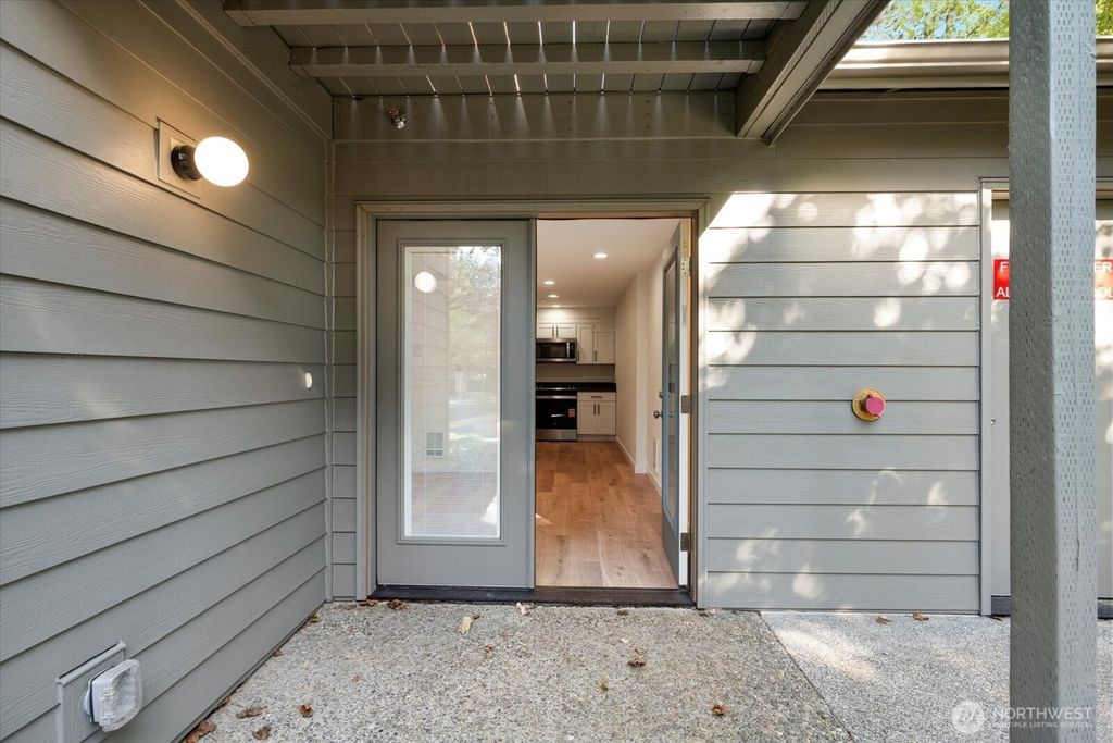 Photo of 6440 139th Place NE #1, Redmond, WA 98052 (MLS # 2434209)