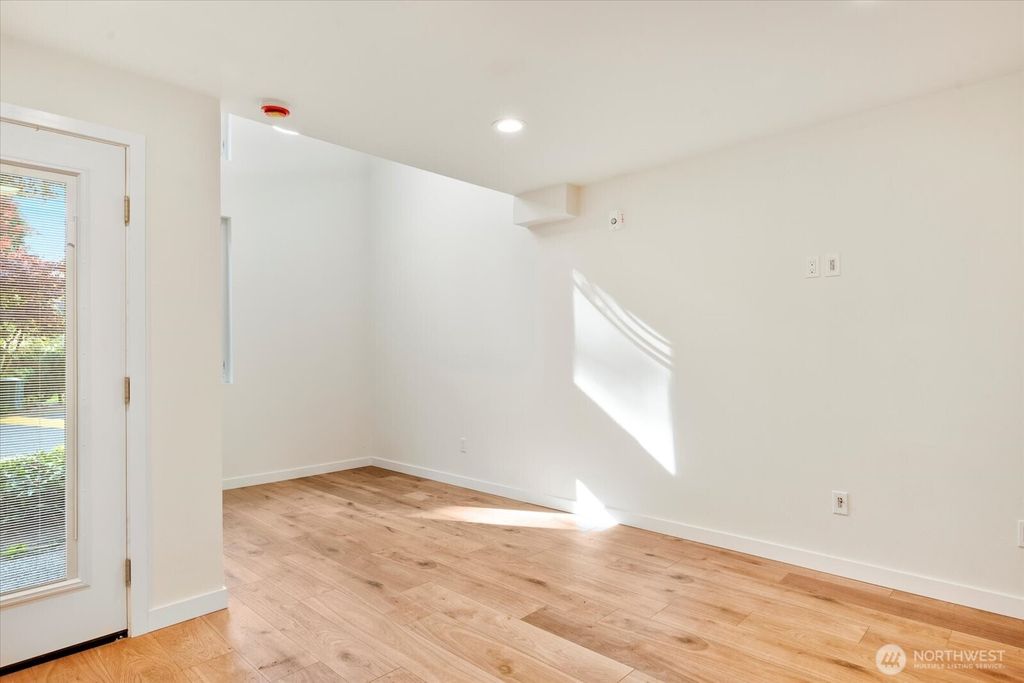 Photo of 6440 139th Place NE #1, Redmond, WA 98052 (MLS # 2434209)