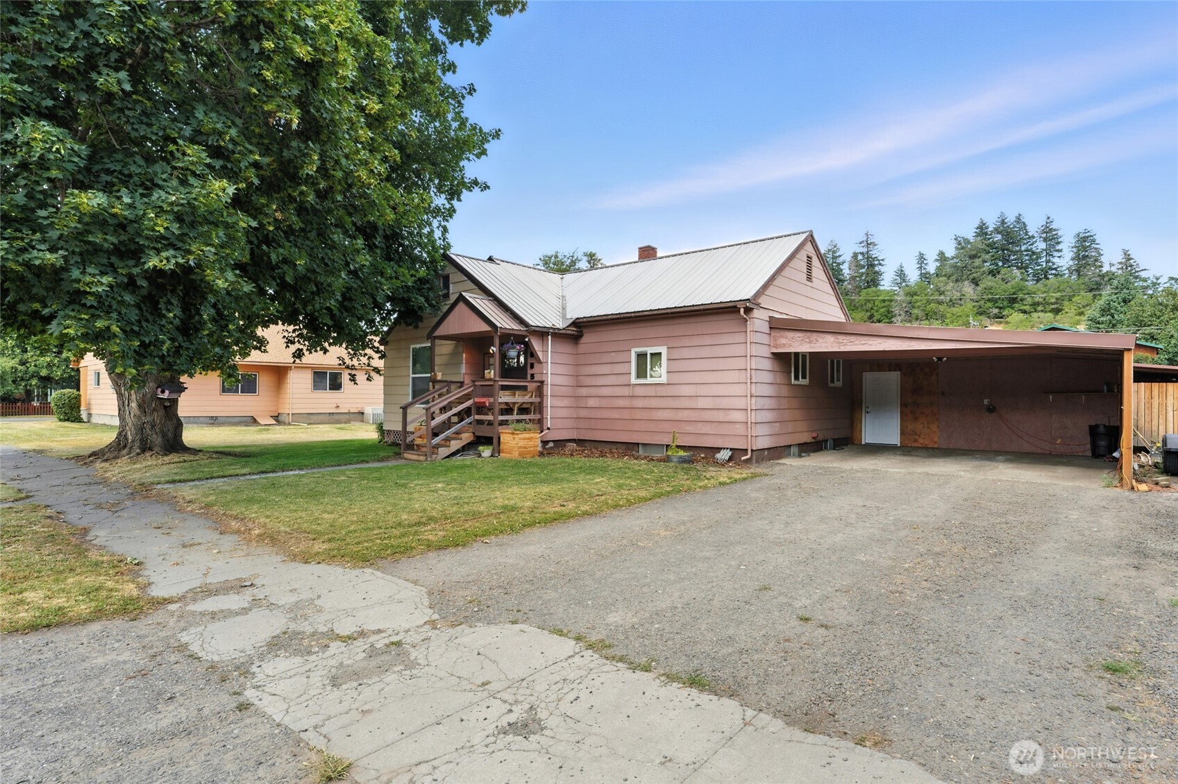 1005 S 5th Street