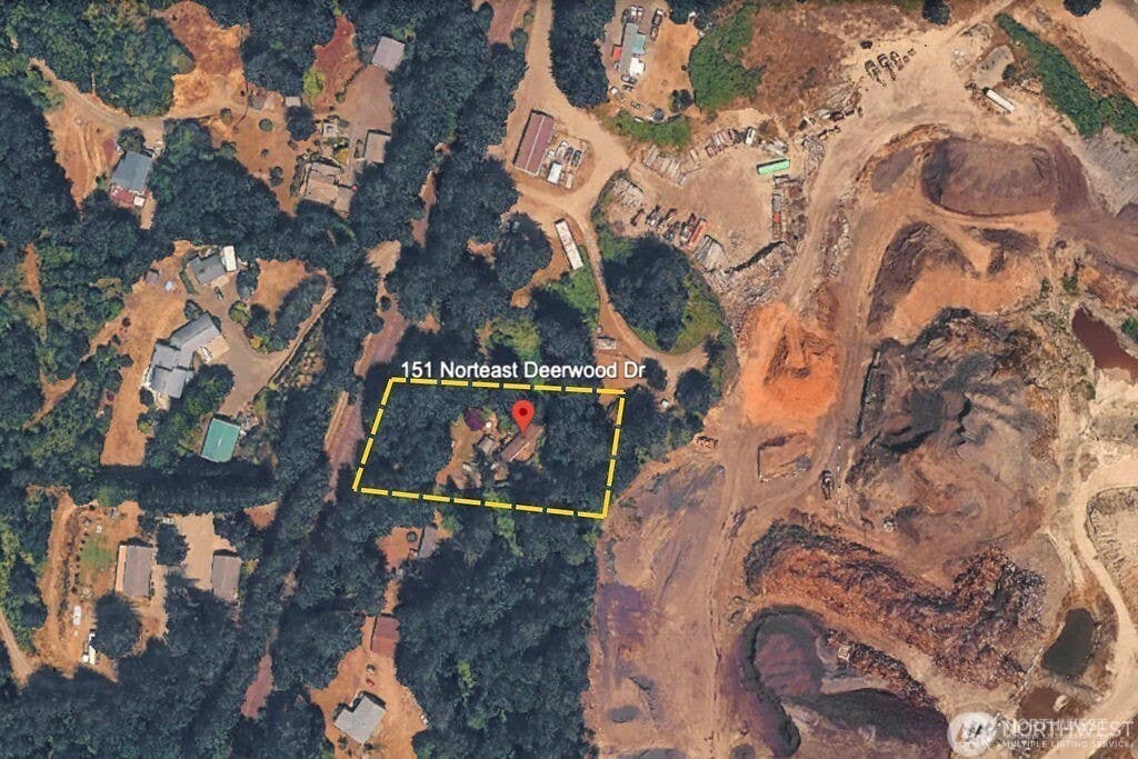 Photo of 151 NE Deerwood Drive, Belfair, WA 98528 (MLS # 2570393)