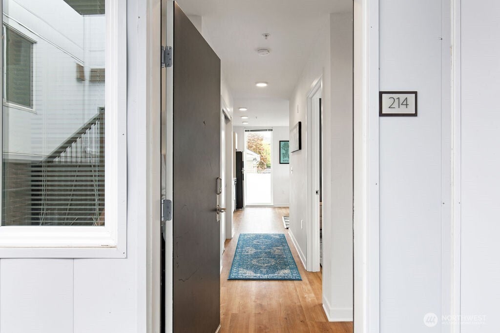 1601 N 45th Street 214