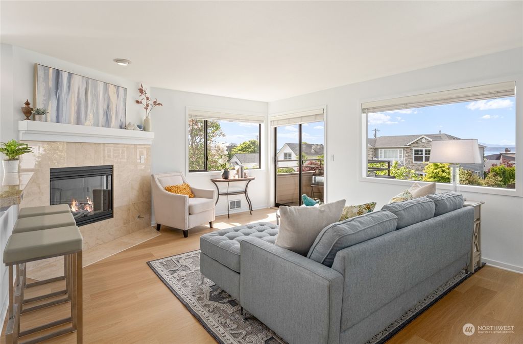 Photo of 228 2nd Avenue N #3, Edmonds, WA 98020 (MLS # 2242295)