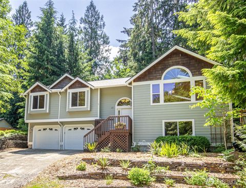 Photo of 11 River Ridge Loop, Bellingham, WA 98229 (MLS # 2549560)
