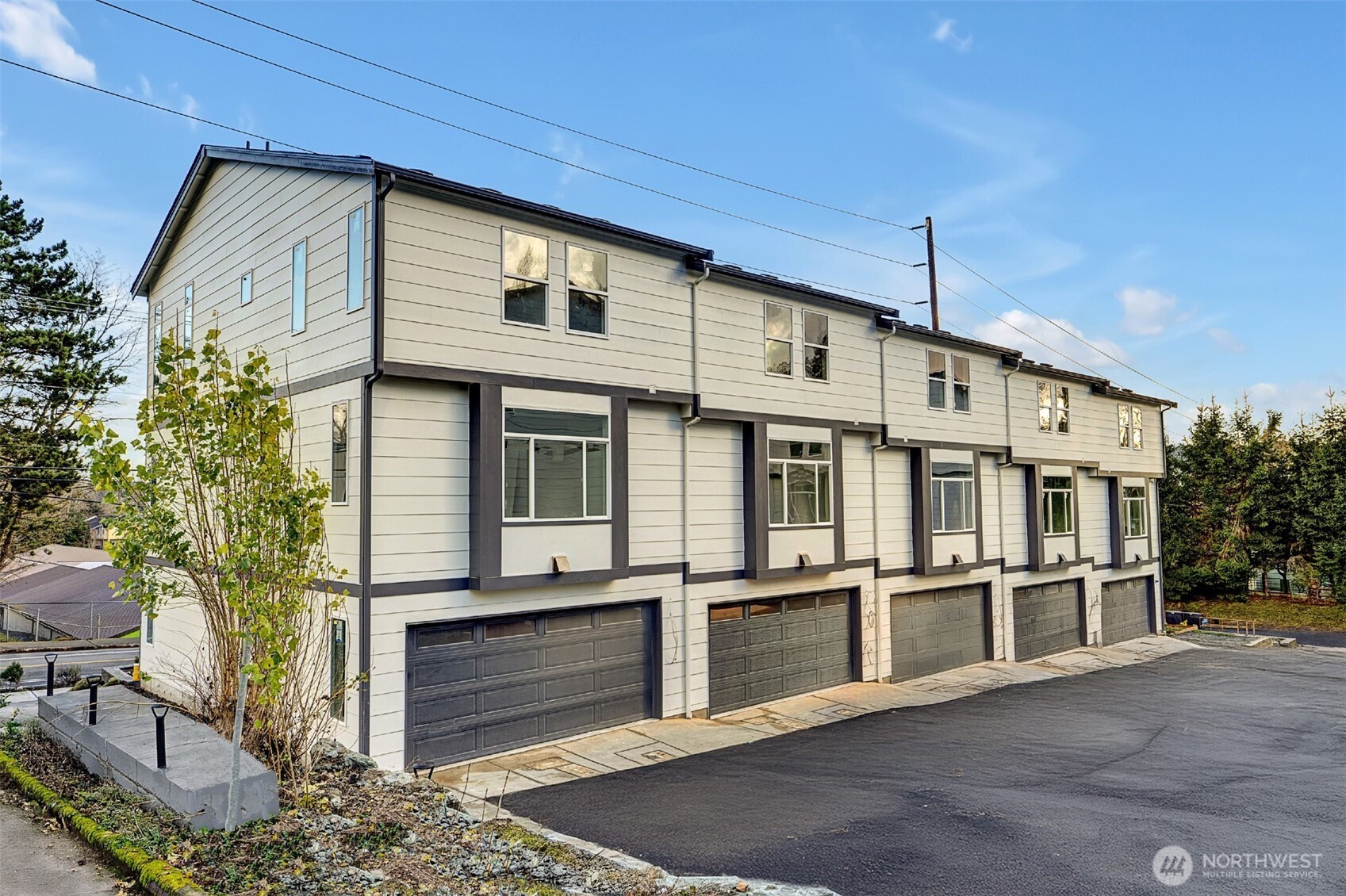 6726 NE 187th Street 102