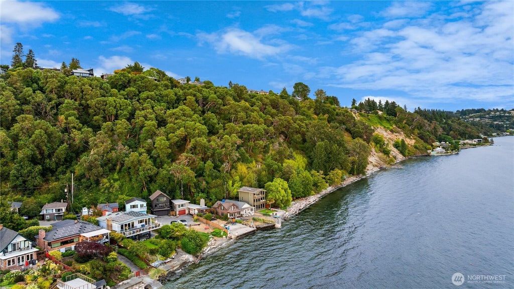 Photo of 11441 Arroyo Beach Place SW, Seattle, WA 98146 (MLS # 2578902)