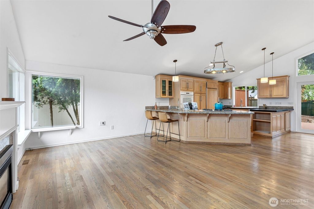 Photo of 15844 SE Fairwood Boulevard, Renton, WA 98058 (MLS # 2439147)