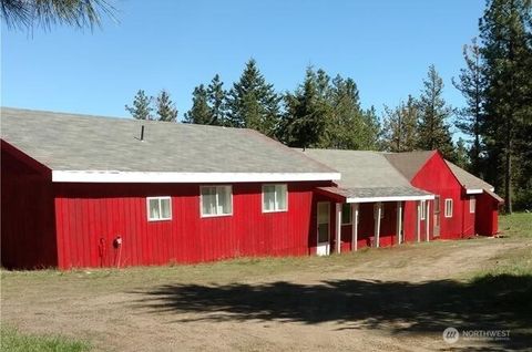 Photo of 121 High Country Drive E, Tonasket, WA 98855 (MLS # 2525723)