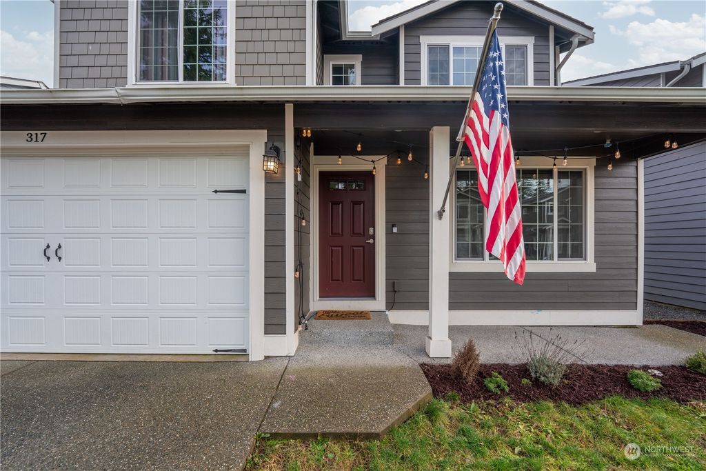 Photo of 317 Raybird Avenue, Granite Falls, WA 98252 (MLS # 2195218)