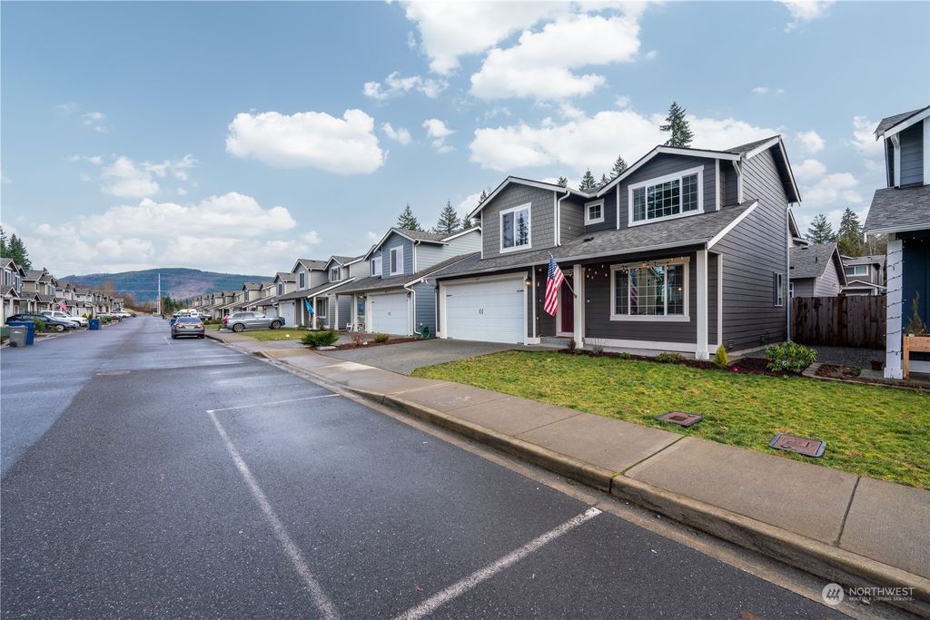 Photo of 317 Raybird Avenue, Granite Falls, WA 98252 (MLS # 2195218)