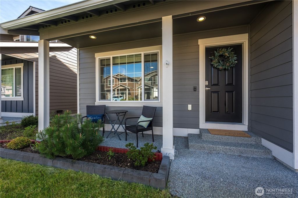 Photo of 415 Raybird Avenue, Granite Falls, WA 98252 (MLS # 2361805)